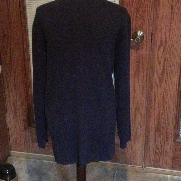 Women’s navy long sleeved sweater size M. - Picture 2 of 3